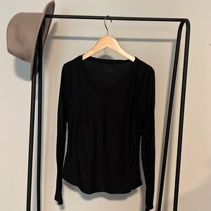 Basic V-Neck Long Sleeve